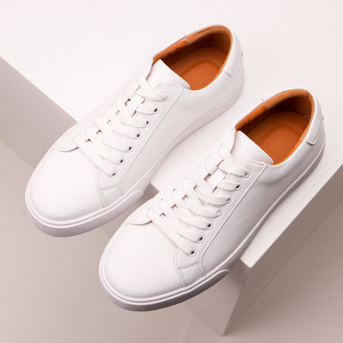 plus size Vintage Men's White Shoes All-match Sneakers Business Casual
