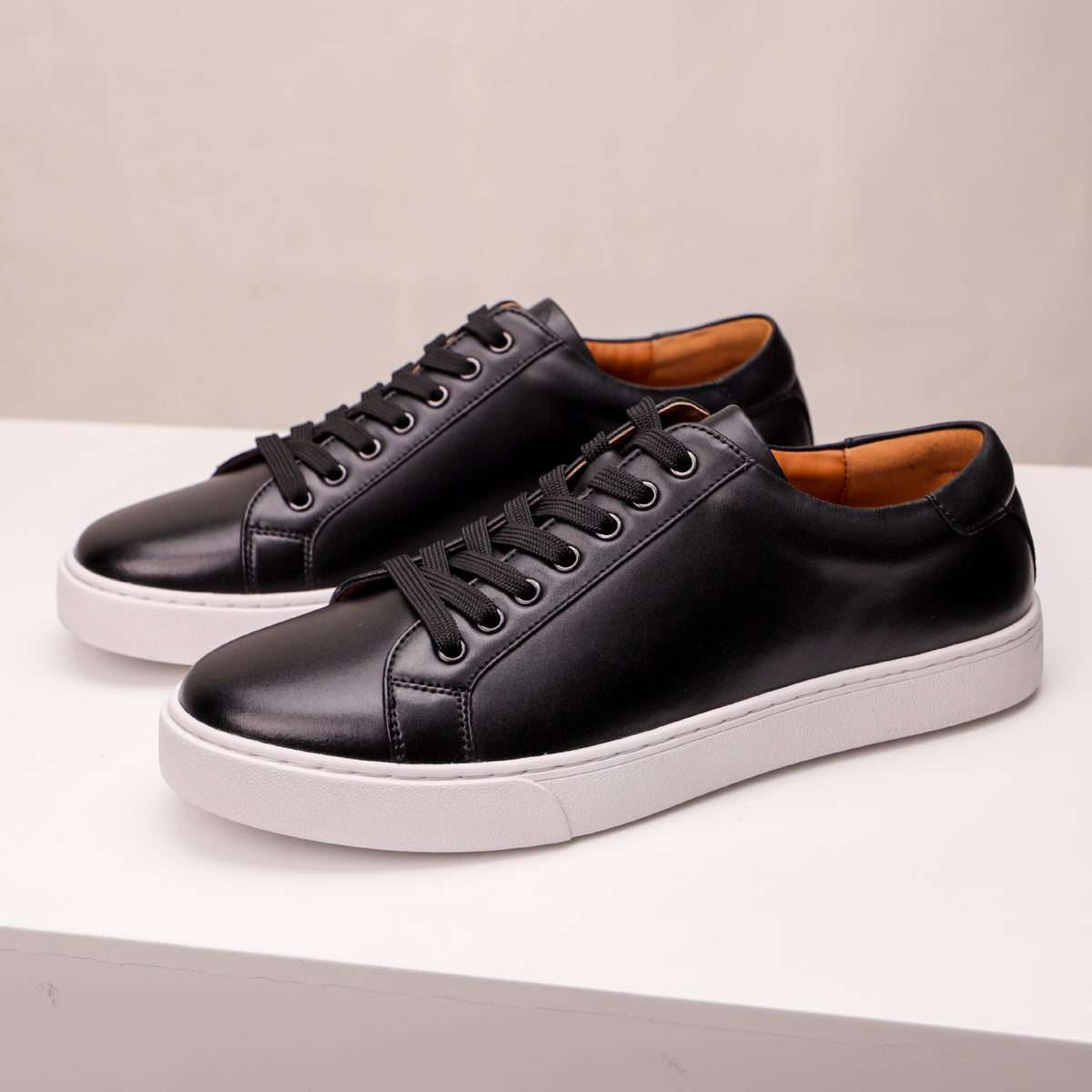 plus size Vintage Men's White Shoes All-match Sneakers Business Casual