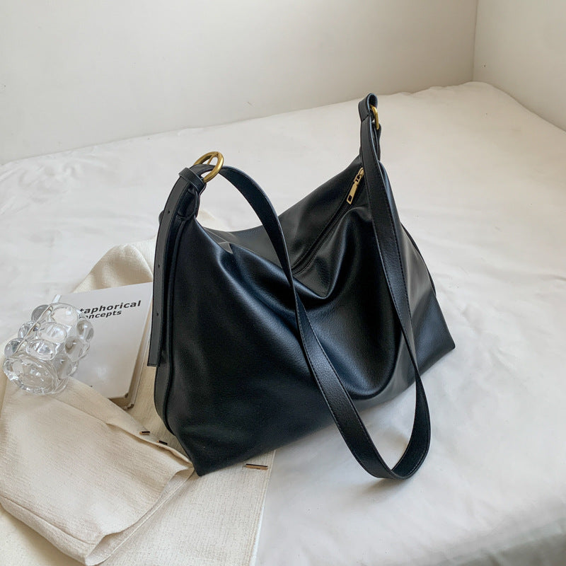 Black Bag Women's Autumn and Winter Fashion New Fashionable Large Capacity