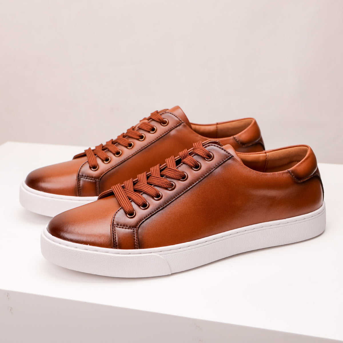 plus size Vintage Men's White Shoes All-match Sneakers Business Casual