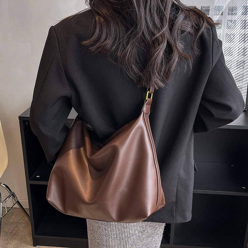 Black Bag Women's Autumn and Winter Fashion New Fashionable Large Capacity